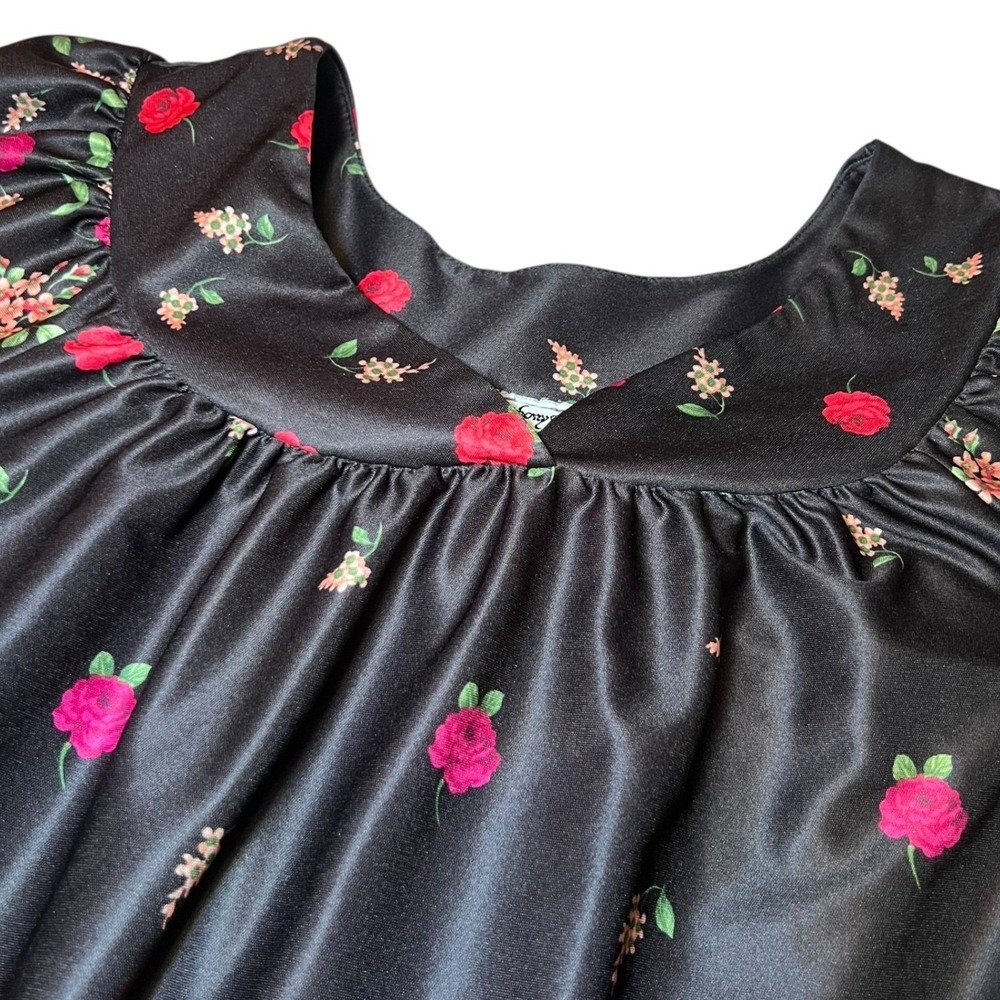 Anthony Richards Womens Size 1X Nightgown Black Red Floral MuuMuu House Gown - Picture 7 of 14